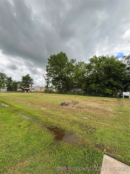 114 N Adair St, Pryor, OK 74361