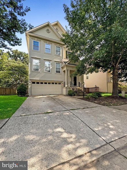 8617 Webster Tavern Way, Manassas, VA 20109