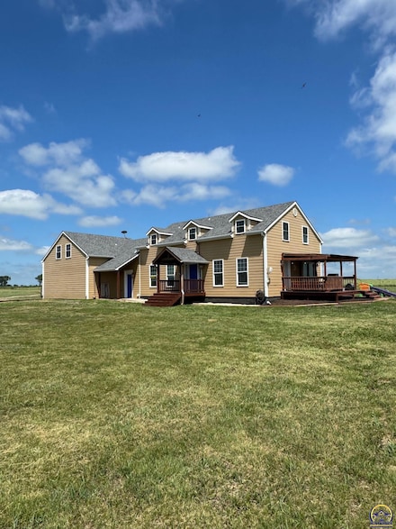 1720 SW Carlson Rd, Topeka, KS 66615
