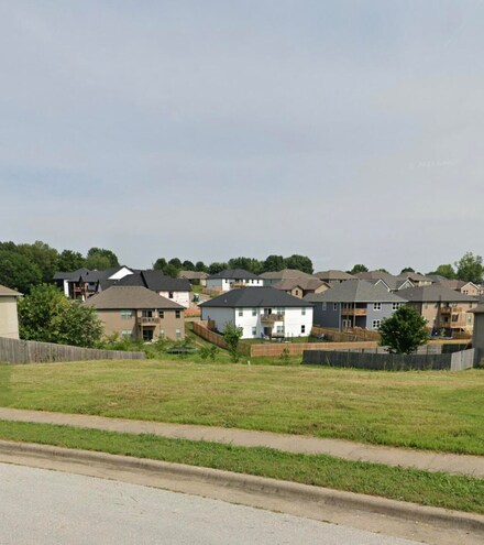 706-708 E Daniels St, Ozark, MO 65721
