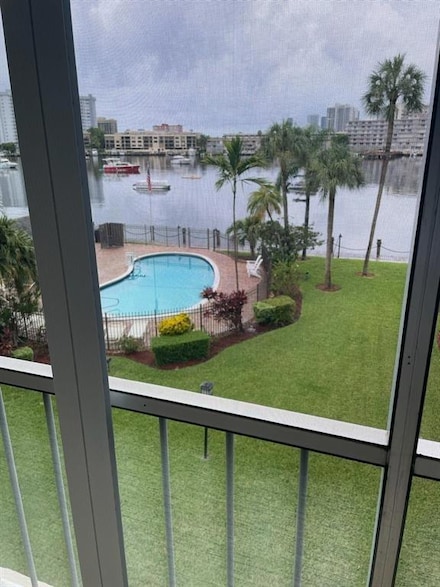 2200 Diana Dr Unit 315, Hallandale Beach, FL 33009