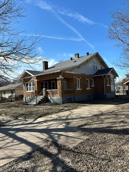 204 S Barbeck, Holyrood, KS 67450