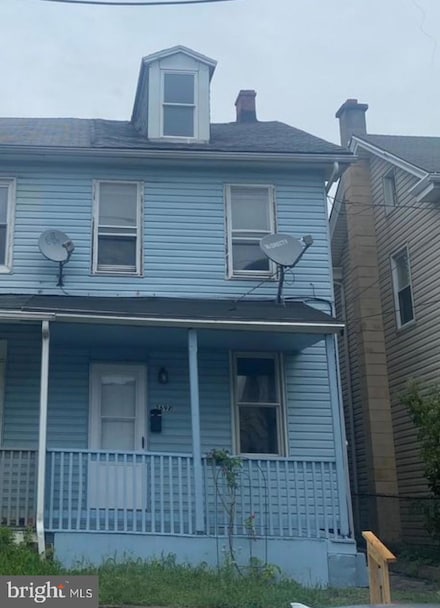 369 1/2 S 2nd St, Steelton, PA 17113