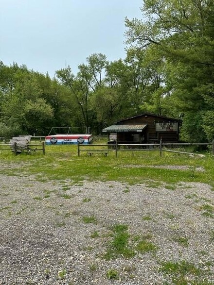 6071 State Route 46, Cortland, OH 44410