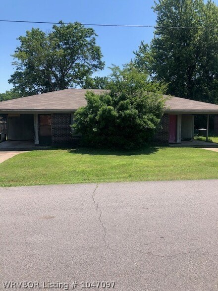 608 N 6th St Unit A&B, Barling, AR 72923