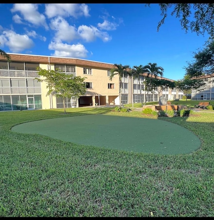 300 Village Green Cir S Unit 2170, Palm Springs, FL 33461