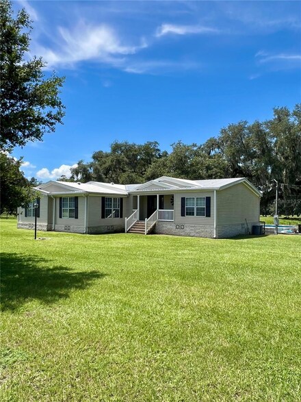 4229 & 4235 Ryals Rd, Zephyrhills, FL 33541