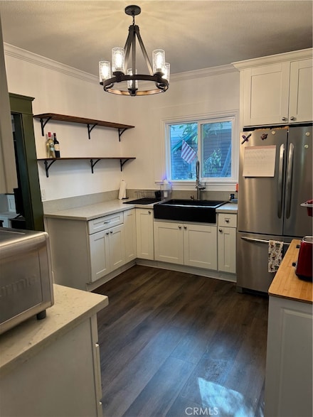 1355 N Gordon St, Pomona, CA 91768