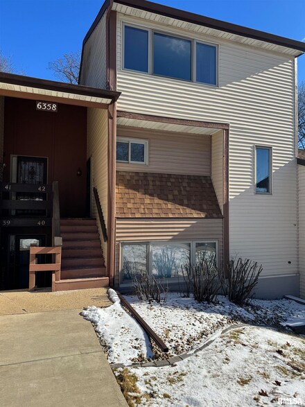 6358 N Allen Rd Unit 42, Peoria, IL 61614