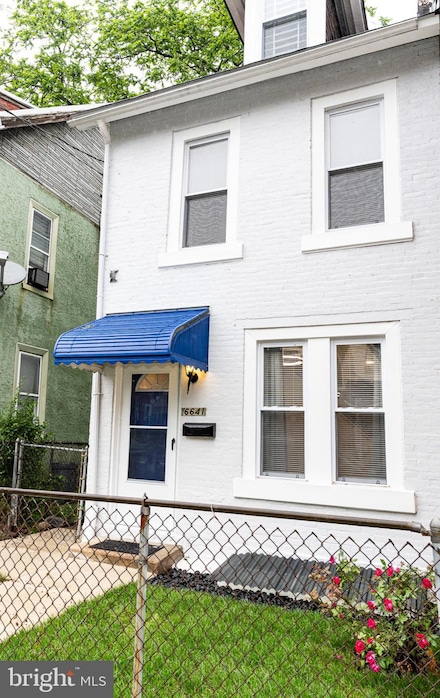 6641 Crowson St, Philadelphia, PA 19119