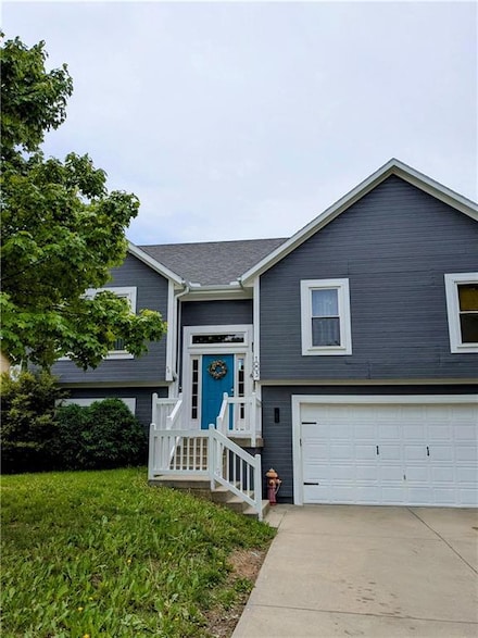 1003 Howard Ct, Louisburg, KS 66053