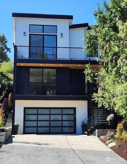 5613 32nd Ave SW Unit 2, Seattle, WA 98126