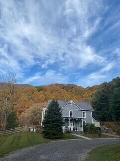5109 Twelve Oclock Knob Rd, Roanoke, VA 24018