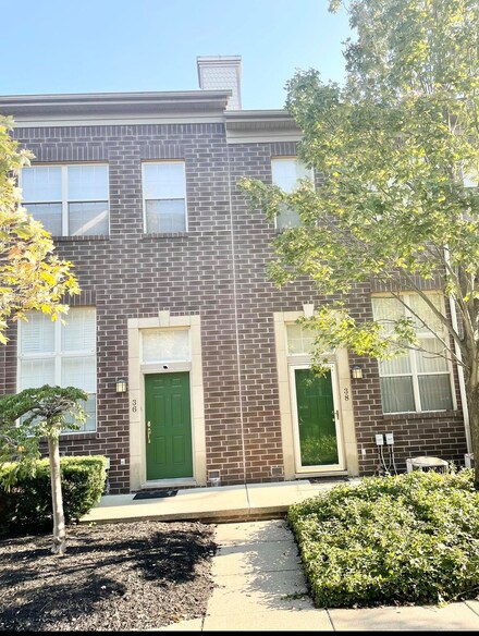 36 Georgetown Ct Unit 39, Dearborn, MI 48126