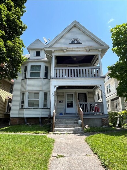 694-696 Genesee St, Rochester, NY 14611