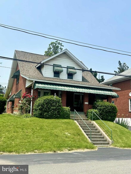 512 Electric Ave, Lewistown, PA 17044