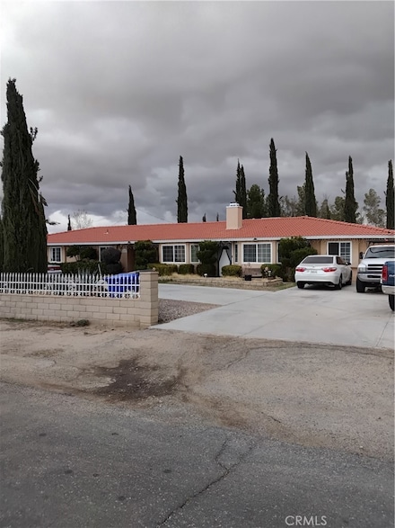 15377 Blackfoot Rd, Apple Valley, CA 92307