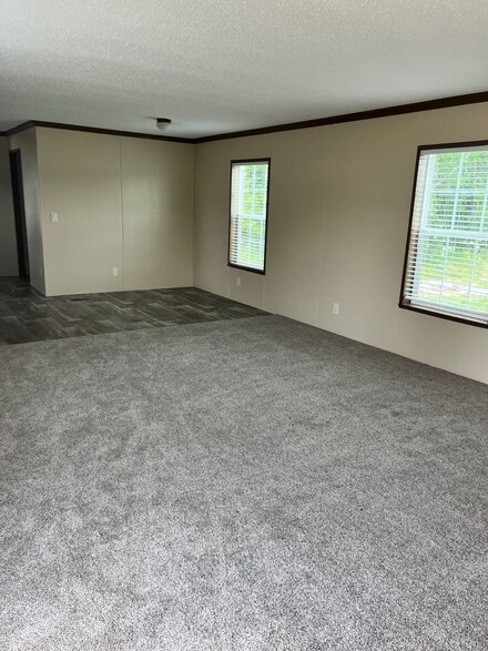 315 E 25th Ave, Sault Sainte Marie, MI 49783