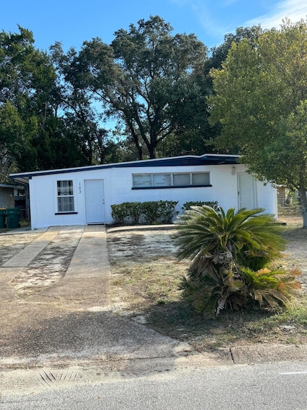 103 Dell Rd, Fort Walton Beach, FL 32547