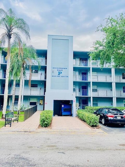650 SW 124th Terrace Unit 202P, Pembroke Pines, FL 33027