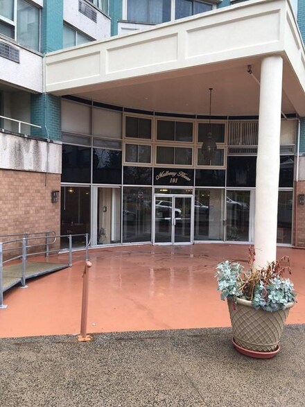 101 Mulberry St Unit 219, Springfield, MA 01105