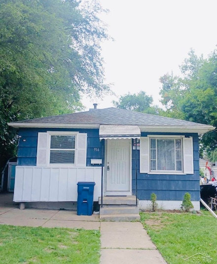 916 Mann Ave, Flint, MI 48503