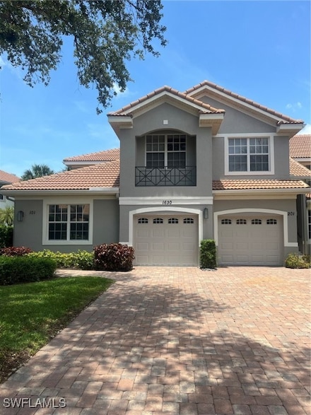 1630 Winding Oaks Way Unit 5, Naples, FL 34109