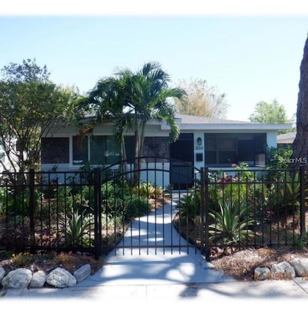 3654 Burlington Ave N, Saint Petersburg, FL 33713