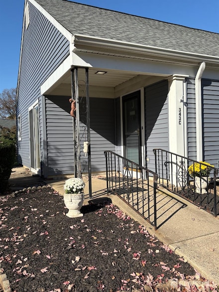 343 Narragansett Ln, Monroe Township, NJ 08831