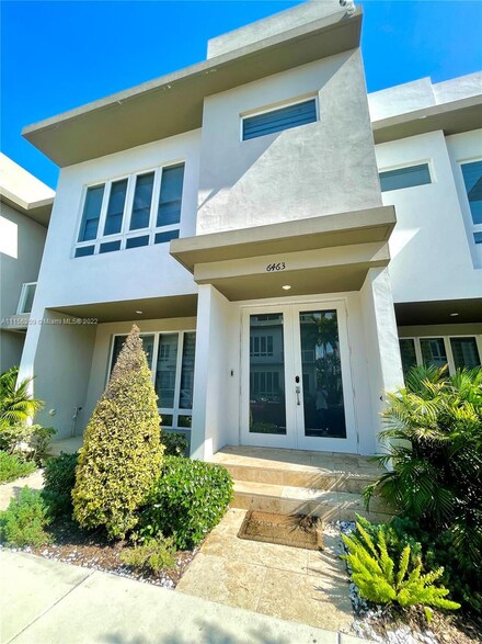 6463 NW 104th Ct, Medley, FL 33178