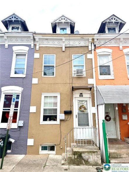 202 Hudson St, Reading, PA 19601