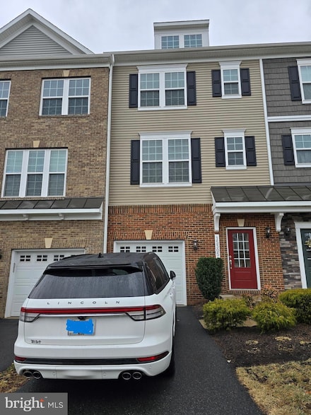 15305 Linville Creek Dr, Haymarket, VA 20169