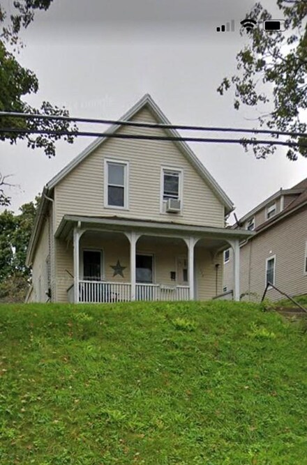 139 Hampden St, Indian Orchard, MA 01151