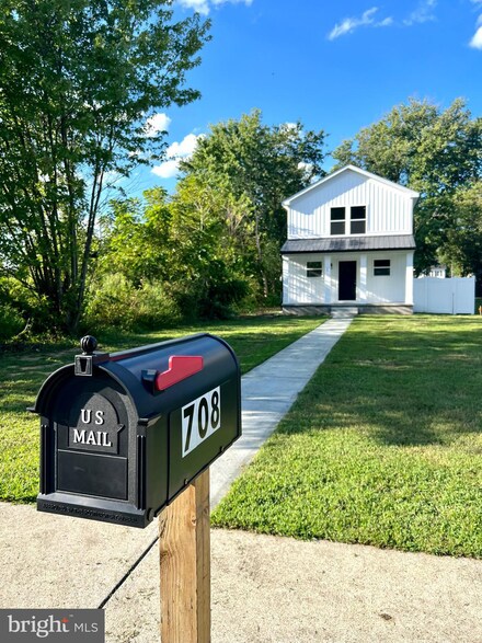 708 Willow St, Ellendale, DE 19941