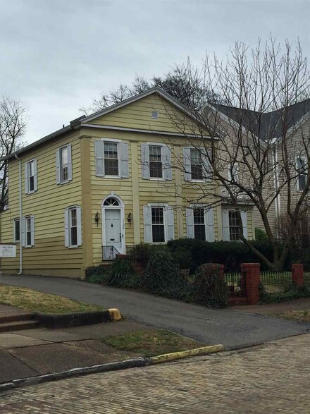 1124 SE 1st St, Evansville, IN 47713