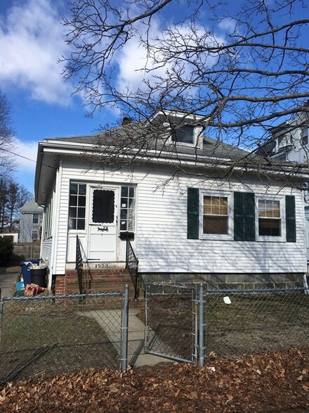 1923 Hyde Park Ave, Hyde Park, MA 02136