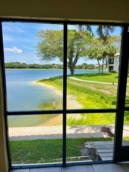 2650 Greenwood Ter 1260 Terrace Unit 1260, Boca Raton, FL 33431