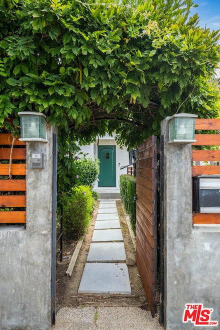 3012 Bagley Ave, Los Angeles, CA 90034