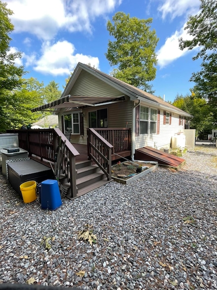 1619 Pine Dr, Casco, ME 04015