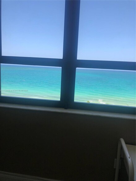 10185 Collins Ave Unit 1118, Bal Harbour, FL 33154