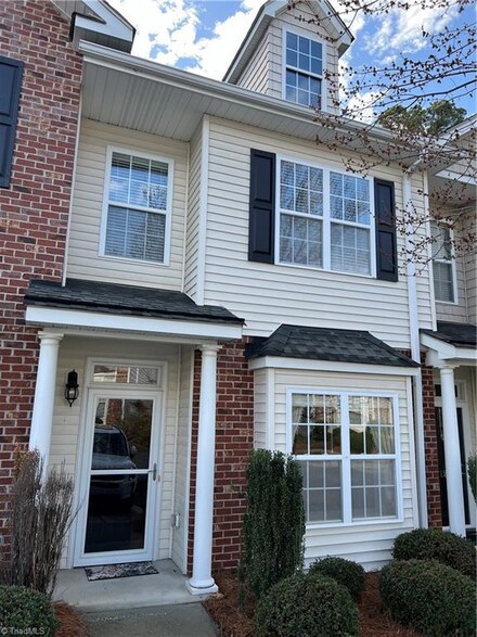 125 Humberside Dr, Kernersville, NC 27284