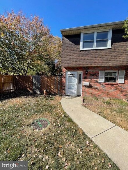 80 La Cascata, Clementon, NJ 08021