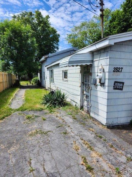 2827 William St, Buffalo, NY 14227