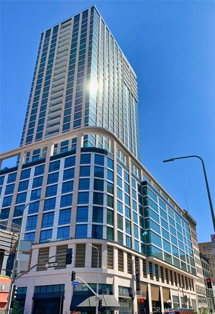 400 S Broadway Unit 2411, Los Angeles, CA 90013