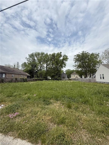 6232 Old Townpoint Rd, Suffolk, VA 23435