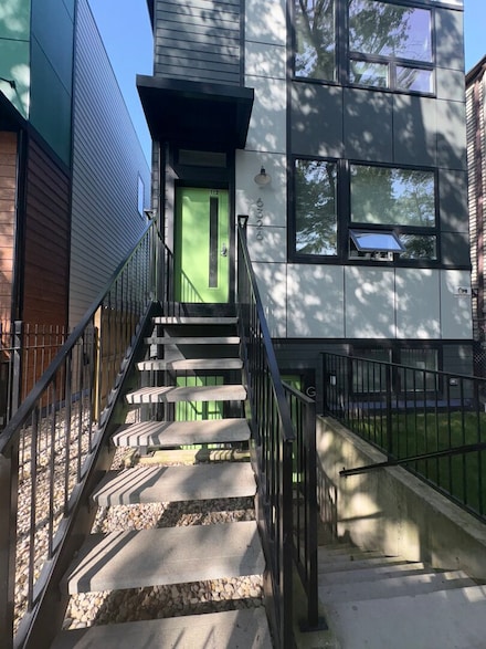 6326 S Rhodes Ave Unit 2, Chicago, IL 60637