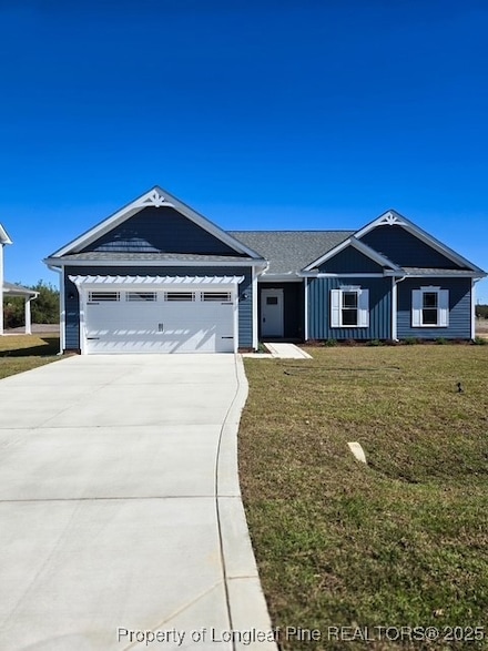 102 Sunny Acres Ln, Clinton, NC 28328