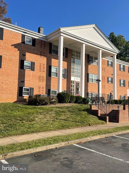 120 3 Washington St NE Unit 4, Leesburg, VA 20176