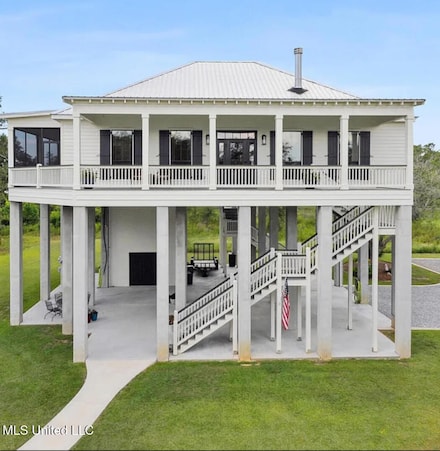 106 Burnett St, Bay Saint Louis, MS 39520