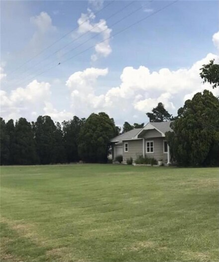 11257 Ns 166 Rd, Gate, OK 73844